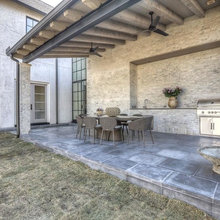 Outdoor Kitchen