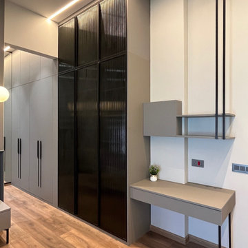 Walk-in Wardrobe