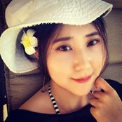 Sarah Yang's photo