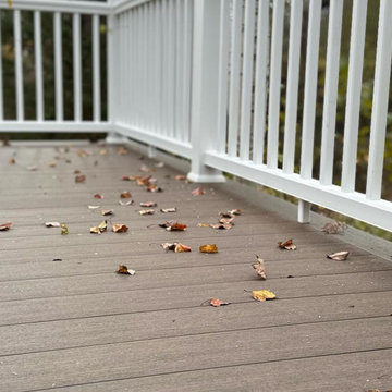 New Contemporary Design-Build Deck