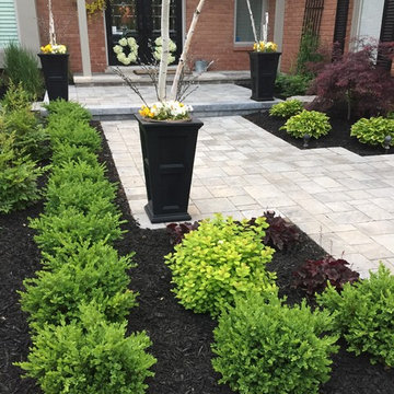 1103 Monastery Dr Oakville ON L6M 2A1