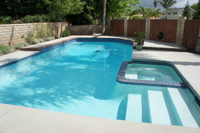 Example of a classic pool design in Los Angeles