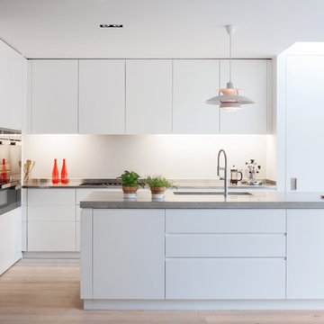 Contemporary Kitchen