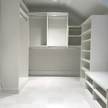 Simple Stately White Master with radius corner