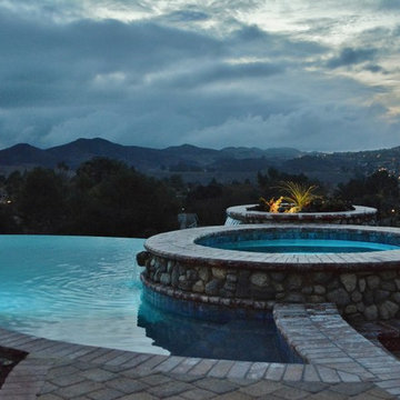 Incredible infinity edge pool