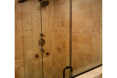 Framless Return Shower Doors with Knee Walls