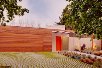Minimalist one-story house exterior photo in San Francisco