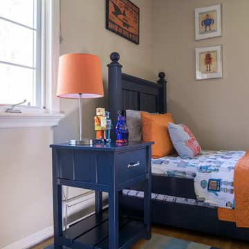 BOY'S BEDROOM