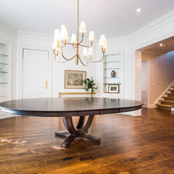 St. George Table - 84" round + 2 - 12" Extensions - Dining Tables