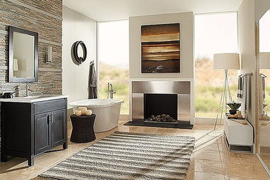 Example of an eclectic bathroom design in Dallas