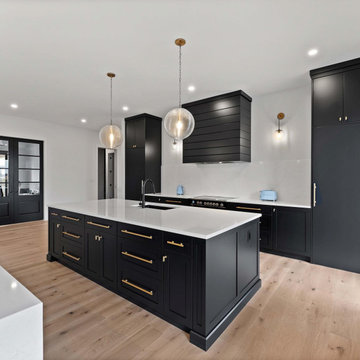 574249 old school line Woodstock ON. Canada Kitchen millwork