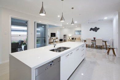 Inspiration for a contemporary kitchen in Brisbane.