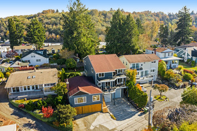 Exterior home photo in Seattle