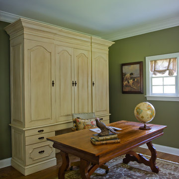 Home Office - Holly Springs, GA