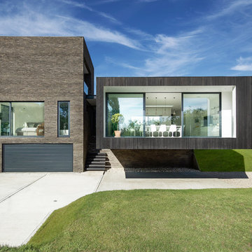 Black House