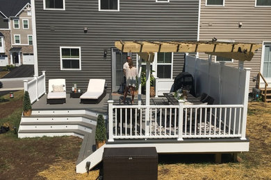 Inspiration for a craftsman deck remodel in Other