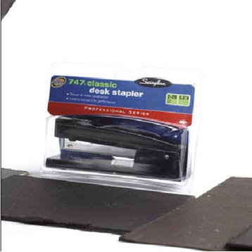 Swingline S7074771R Classic Desk Stapler, Black