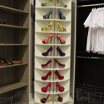 360 degree revolving closet organizer