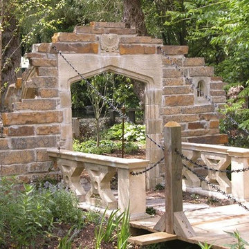 Gartenruine mit Zugbrücke - Langford Bridge