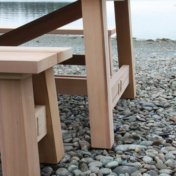 Beach picnic table