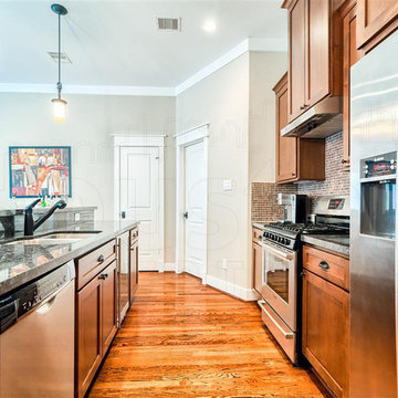 Houston Properties, Rice Military, 227 Knox, Houston 77007