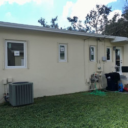 Vidal Residence in Miami Springs - Windows