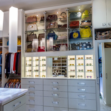 Custom Walk-in Closets