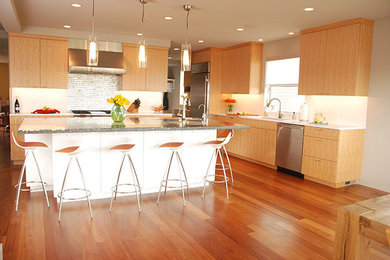 Inspiration for a contemporary kitchen remodel in Seattle