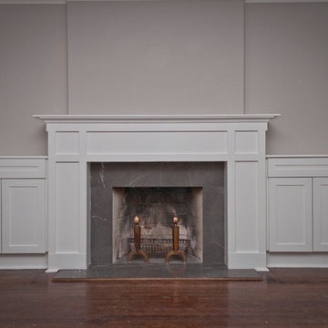 North Forest Hill mantle with storage