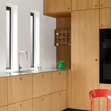 BASIS Natural Oak
