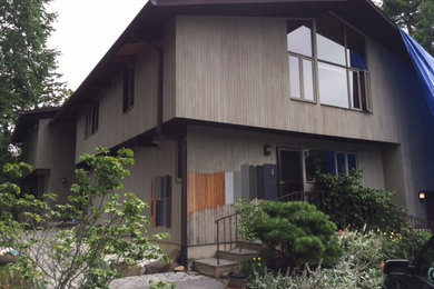 Mountain style exterior home photo in New York