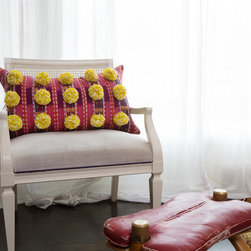 Pom Poms - Decorative Pillows