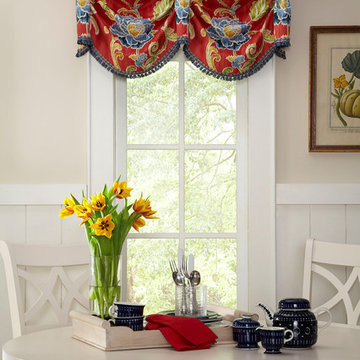 Simple swag valance from the book Singer(R) Sewing Custom Curtains, Shades and T