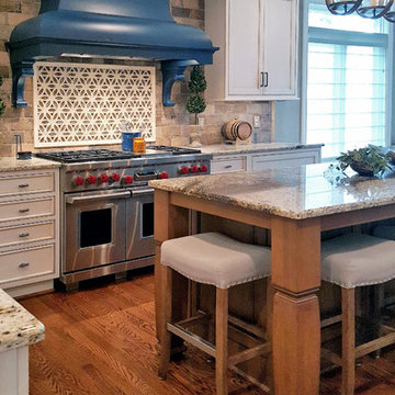 Spice and Blue Colonial Elegance