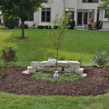 Yorkville - Landscaping Berm