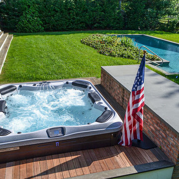 Proper pH Pools Installs Bullfrog Spa (E. Hampton/NY):