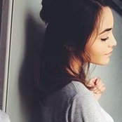 Marla Flores's photo