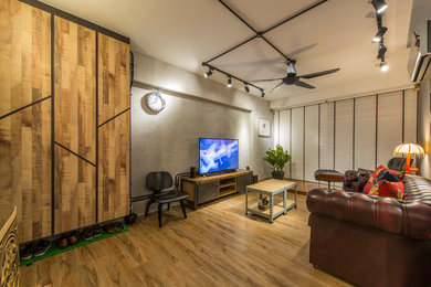 Living room photo in Singapore