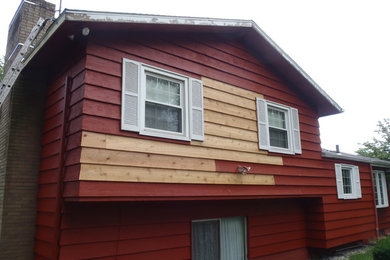 Example of a classic exterior home design in Cleveland
