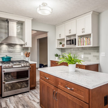 Transitional Hybrid Kitchen Remodel Done in a Two-Tone Color