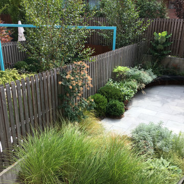 Modern Garden with Curved Corten Border