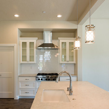 Contemporary Home Combined with Comfortable Elegance