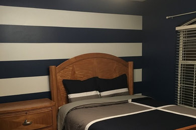 Bedroom - coastal bedroom idea in Orlando