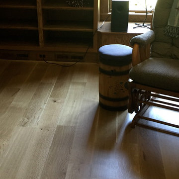Wide Plank Quartersawn Character White Oak