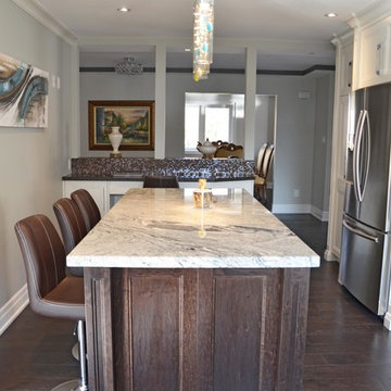 Two-tone Transitional Kitchen