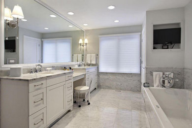 Bathroom - transitional bathroom idea in Miami