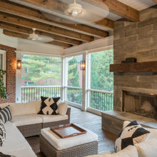 Lakehouse - outdoors