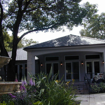 Serenity in the Oaks