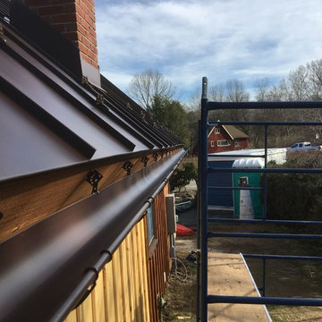 Traditional Bead Half Round Seamless Gutters