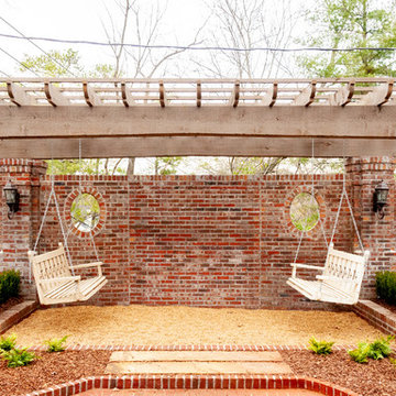 Courtyard Garden & Screened Porch